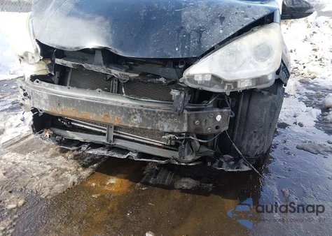 2014 Toyota Prius C Two z USA, uszkodzony, nr VIN JTDKDTB34E1059186